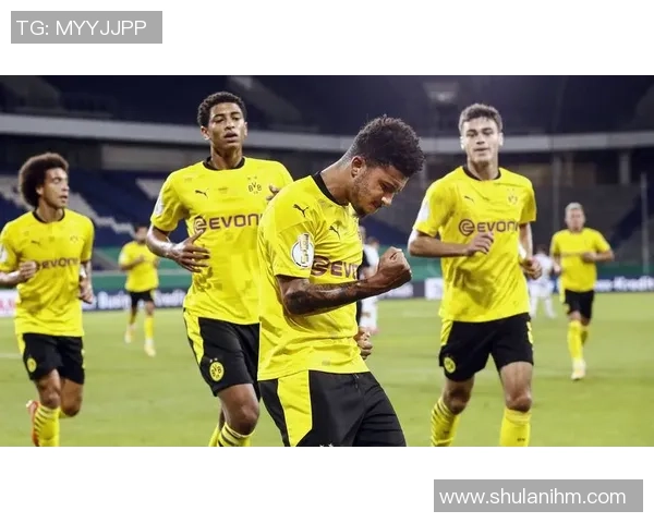 德国足球明星排名分析：星光闪耀的球员实力对比与影响力评估