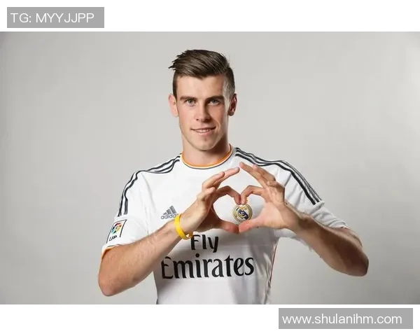 退役顶级足球球星回归赛场背后的故事与传奇人生解析